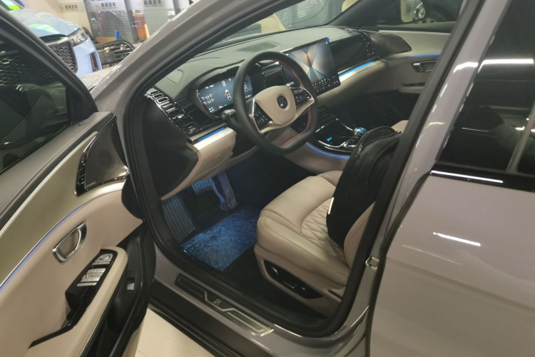 比亚迪 汉 2025款 DM-i 智驾版 125KM尊贵型局部细节19