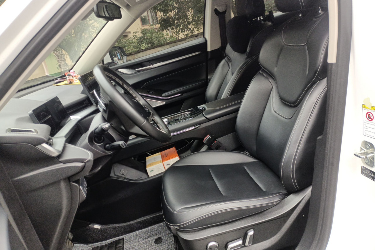 哈弗H6 2021款 第三代 1.5T 自动两驱Supreme中控内饰19