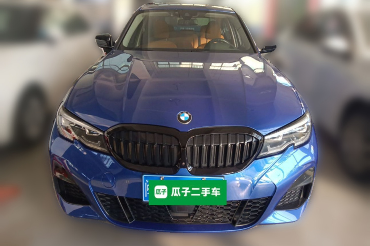 宝马3系 2020款 330Li xDrive M运动曜夜套装车身外观2