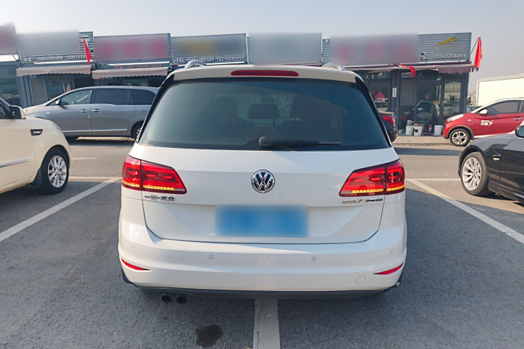 大众 高尔夫·嘉旅 2016款 230TSI 自动进取型车身外观6