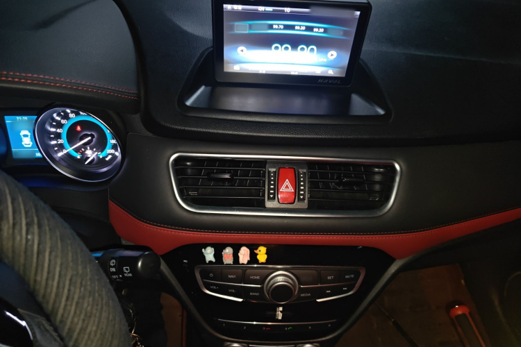 哈弗H1 2016款 改款 蓝标 1.5L 手动舒适型局部细节16