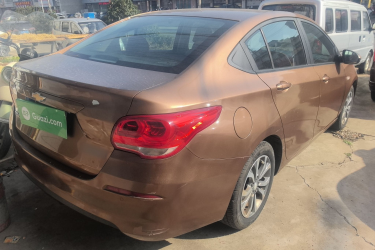 雪佛兰 科沃兹 2016款 1.5L 自动欣尚版车身外观7