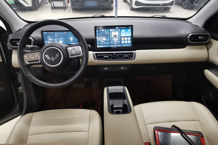 五菱汽车 五菱缤果PLUS 2024款 510km 旗舰版 四座版中控内饰7002