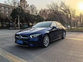 奔驰A级 2020款 改款 A 200 L 运动轿车动感型