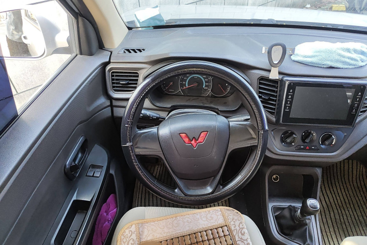 五菱汽车 五菱宏光V 2021款 1.5L劲享版LAR局部细节13