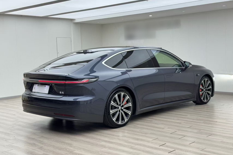 蔚来ET7 2024款 100kWh 行政签名版车身外观7