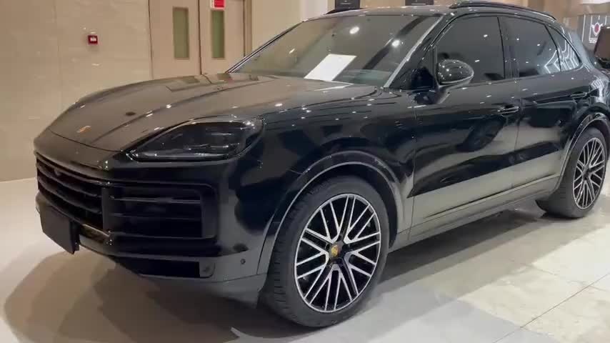 保时捷 2025款 Cayenne 3.0T实拍1