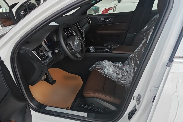 沃尔沃S60 2026款 B4 智逸豪华版中控内饰20