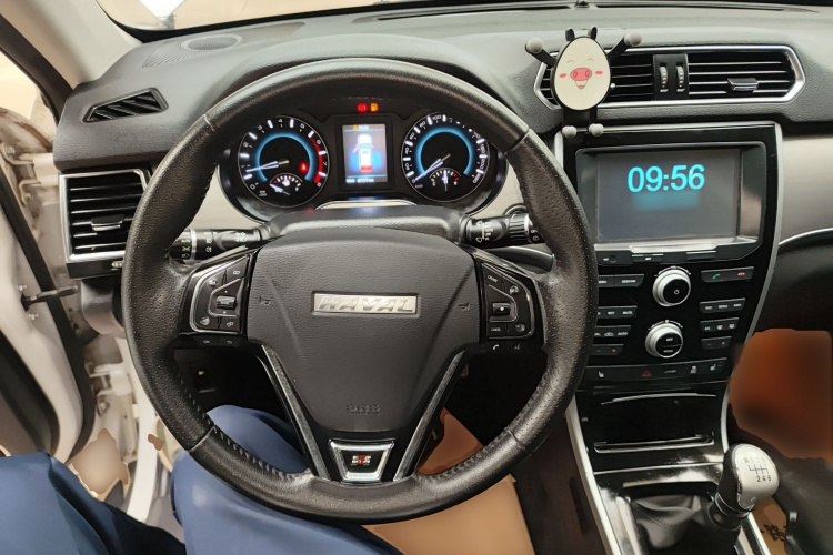 哈弗H2 2016款 红标 1.5T 手动两驱豪华型中控内饰13