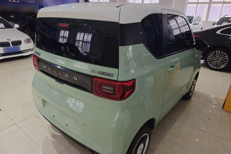 五菱汽车 宏光MINIEV 2022款 马卡龙臻享款 磷酸铁锂车身外观7
