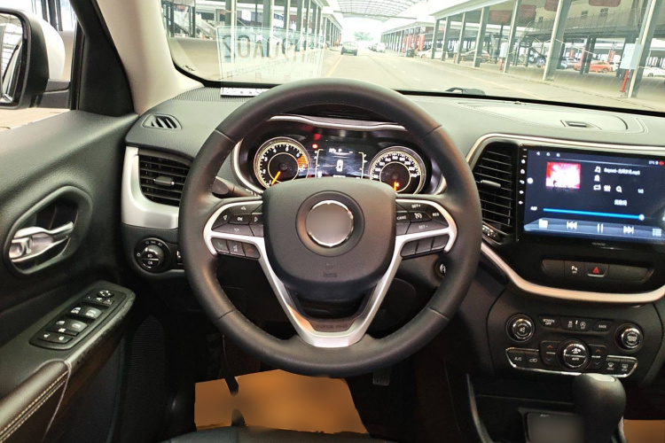 Jeep 自由光 2017款 2.4L 领先版局部细节13
