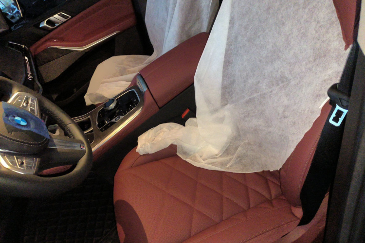 宝马X5 2026款 xDrive 30Li 尊享型M运动曜夜套装中控内饰19