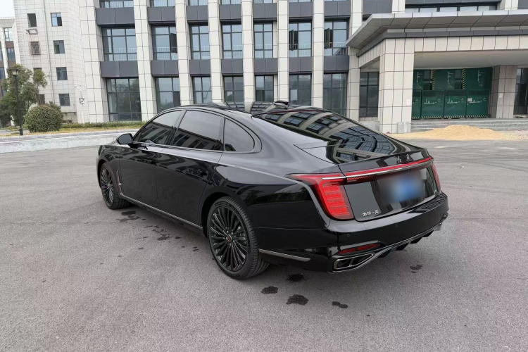 红旗H9 2025款 2.0T 两驱旗享私享风尚版 5座车身外观6003