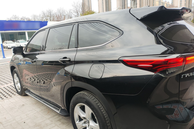 丰田 汉兰达 2023款 2.5L智能电混双擎两驱精英版 7座车身外观6003