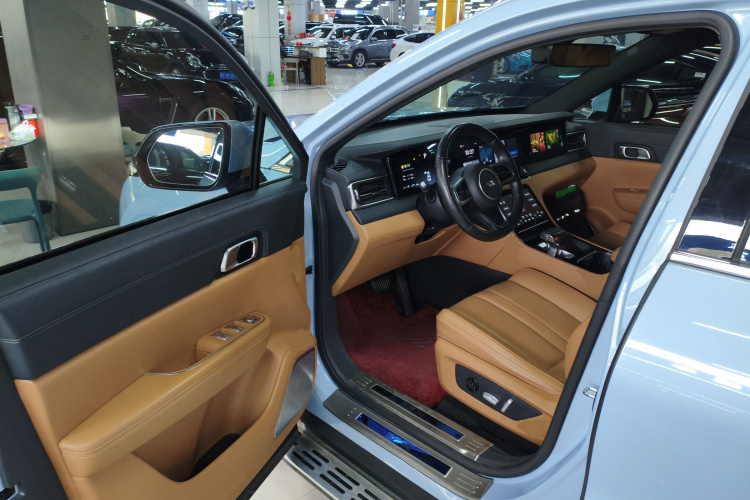 理想汽车 理想ONE 2020款 增程6座版中控内饰20