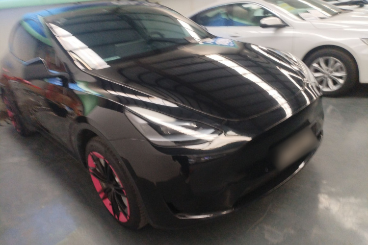 特斯拉 Model Y 2022款 改款 后轮驱动版车身外观3