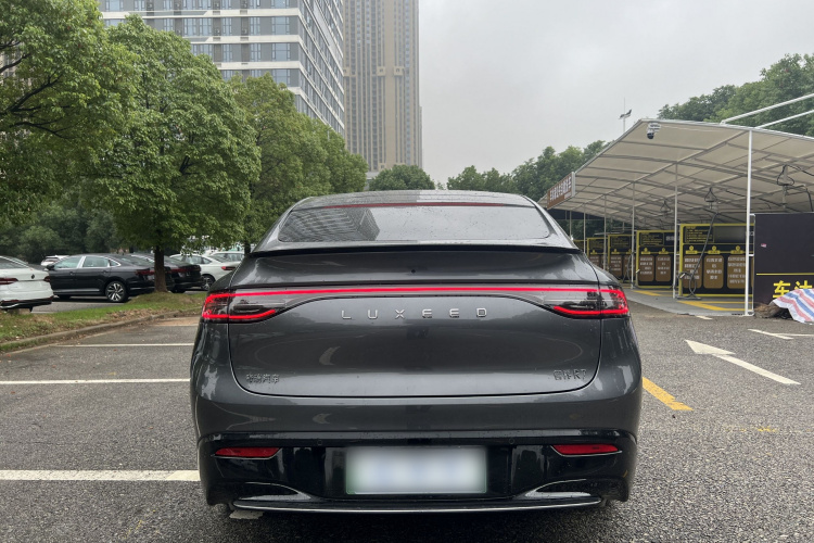 鸿蒙智行 智界R7 2025款 增程 251km Max车身外观6004