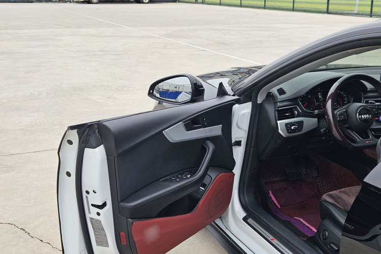 奥迪A5 2019款 Sportback 40 TFSI 时尚型中控内饰7002