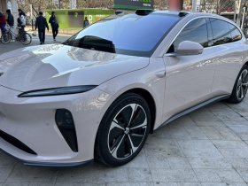 蔚来ET5T 2024款 75kWh Touring