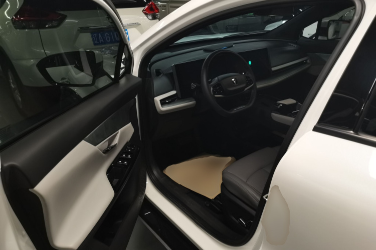 长安UNI-T 2023款 第二代 1.5T 尊贵型中控内饰20