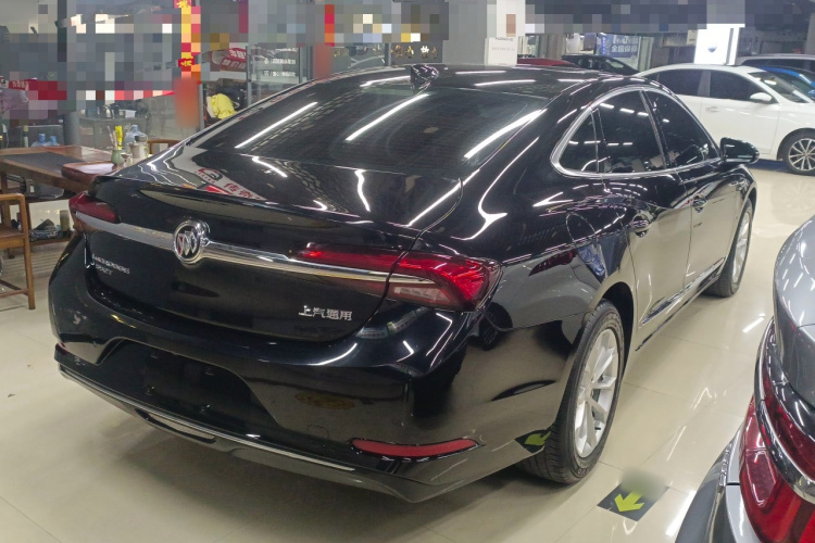 别克 君越 2022款 552T 豪华型车身外观7