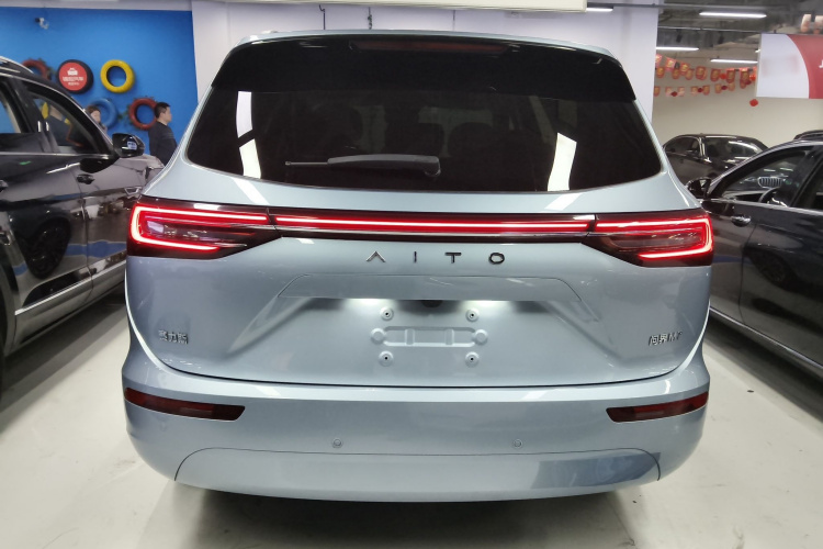 鸿蒙智行 问界M7 2024款 1.5T 后驱Plus版 5座车身外观6004