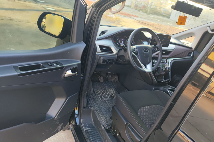 江淮瑞风 瑞风M3 2022款 1.5T 7座标准版中控内饰20