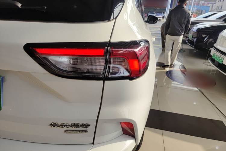 福特 锐际 2020款 EcoBoost 245 两驱耀享款车身外观9