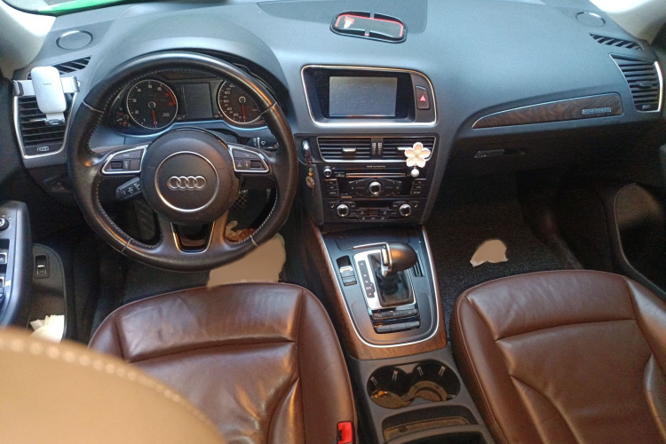 奥迪Q5 2015款 40 TFSI 技术型中控内饰7002