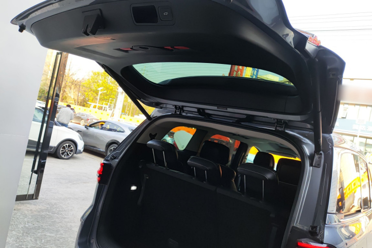 荣威iMAX8 2021款 400TGI Supreme系列陆尊版局部细节23