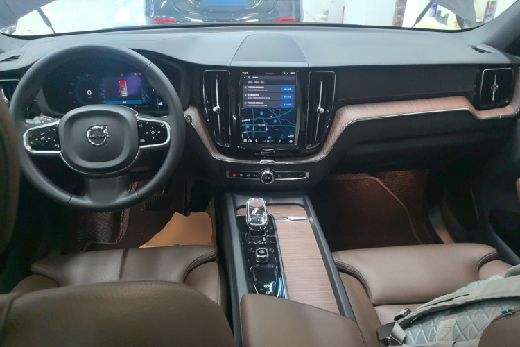 沃尔沃XC60 2024款 B5 四驱智远豪华版中控内饰12