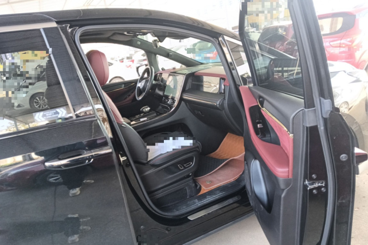 广汽传祺 传祺M8 2023款 宗师系列 400T 旗舰版局部细节9005