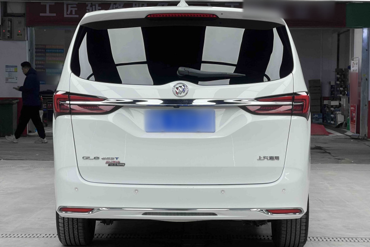 别克GL8 2023款 陆上公务舱 652T 豪华型车身外观6005