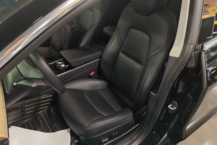 特斯拉 Model 3 2020款 改款 标准续航后驱升级版中控内饰19