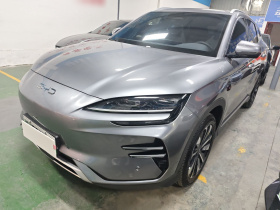 比亚迪 宋PLUS新能源 2025款 EV 智驾版 520km 尊贵型