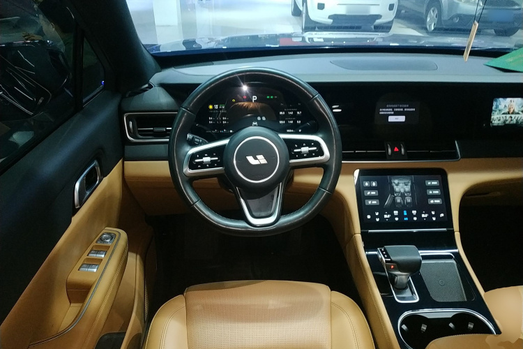 理想汽车 理想ONE 2021款 增程6座版中控内饰13