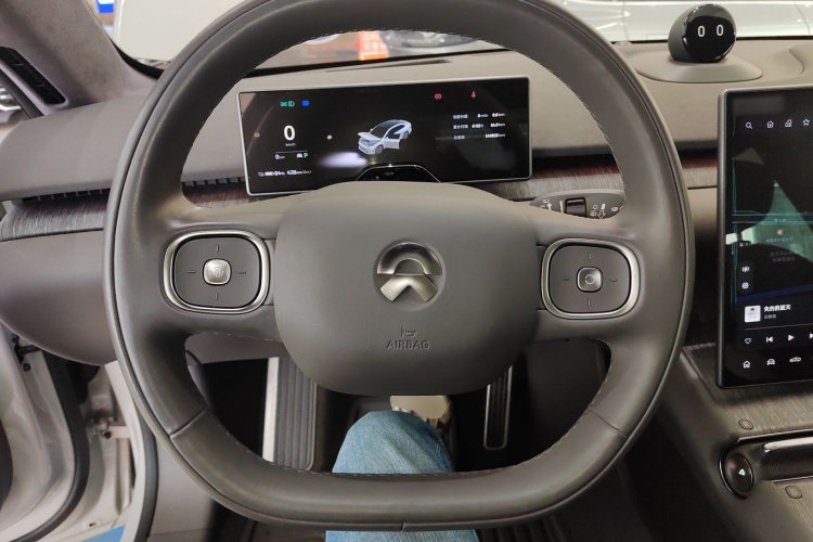 蔚来ET7 2022款 100kWh 首发版中控内饰13