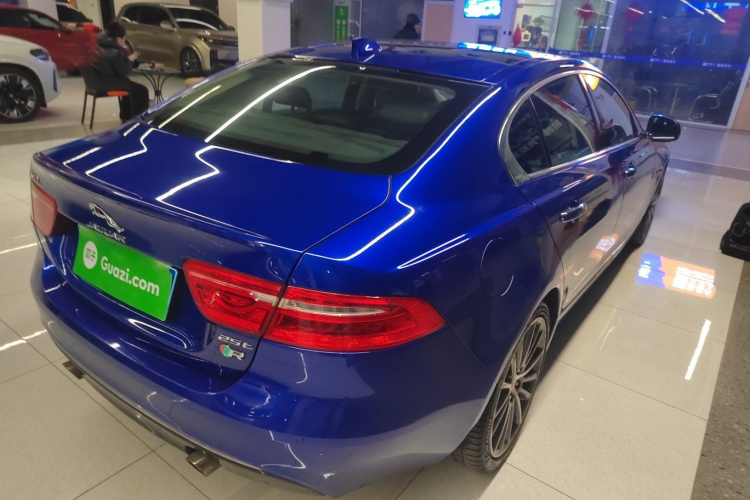 捷豹XEL 2018款 2.0T 250PS 奢华版车身外观7