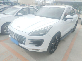 众泰SR9 2017款 2.0T 自动极致之梦版