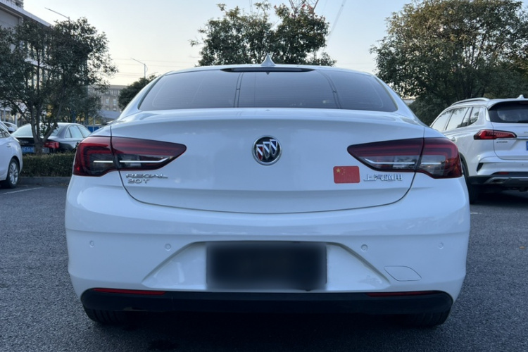 别克 君威 2019款 20T 精英型 国VI车身外观6005