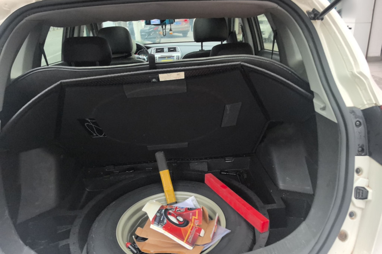 北京汽车 绅宝X65 2015款 2.0T 自动精英型机舱底盘23