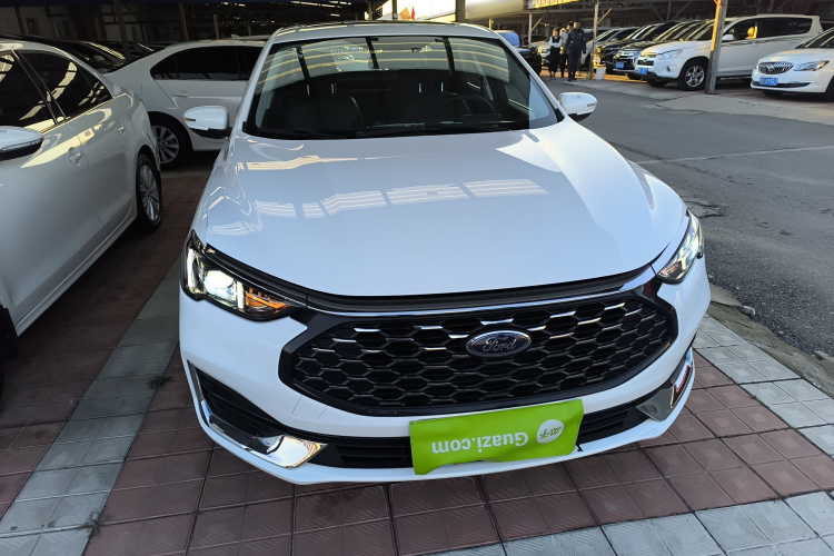 福特 福睿斯 2021款 1.5L 自动钻石版车身外观6001