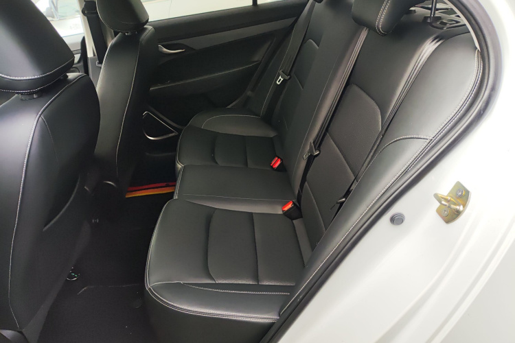 吉利汽车 帝豪 2021款 UP 1.5L CVT舒适型中控内饰21