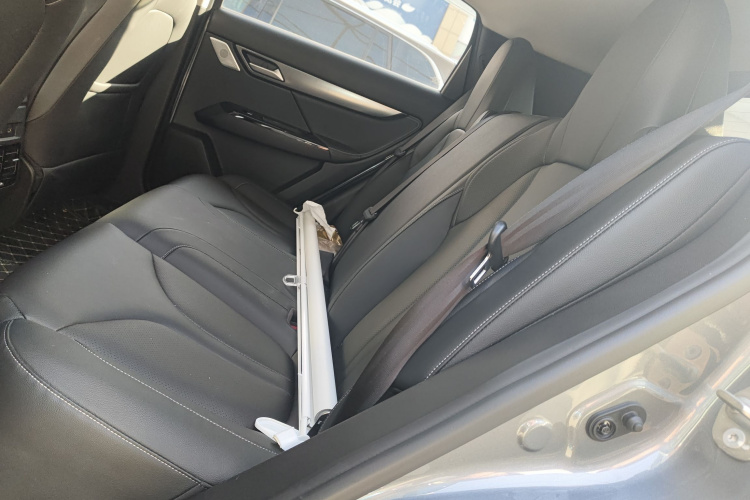 小鹏G3 2020款 520 智享版中控内饰7004