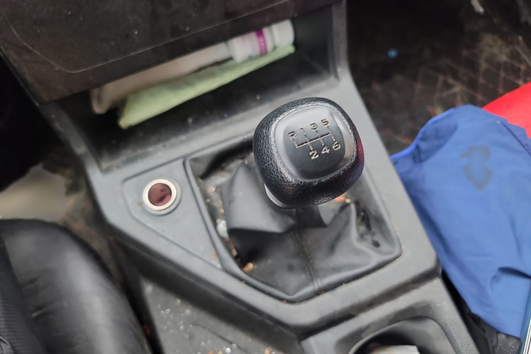 五菱汽车 五菱宏光PLUS 2019款 1.5T 手动标准型 5座局部细节18