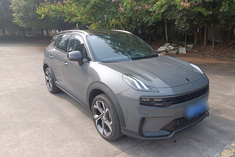 领克06 2023款 Remix 1.5T 劲Halo车身外观3