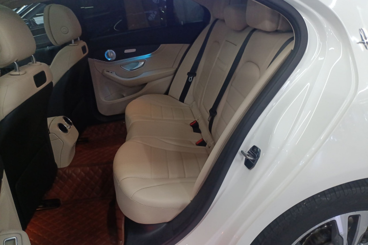 奔驰C级 2018款 C 200 L 运动版中控内饰7004