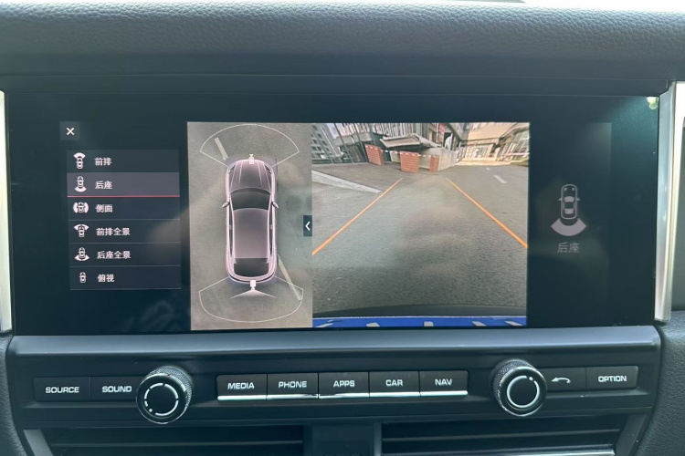 保时捷 2021款 Macan 2.0T中控内饰7002