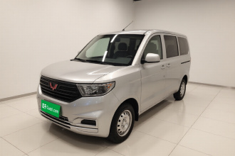 五菱汽车 五菱宏光V 2022款 1.5L劲取版电动助力LAR