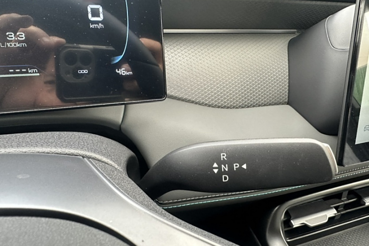 比亚迪 秦PLUS 2025款 DM-i 智驾版 128KM进取型局部细节18